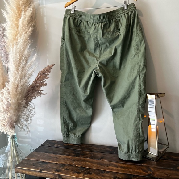 Size 18 Petite Cropped Pant - Picture 2 of 4